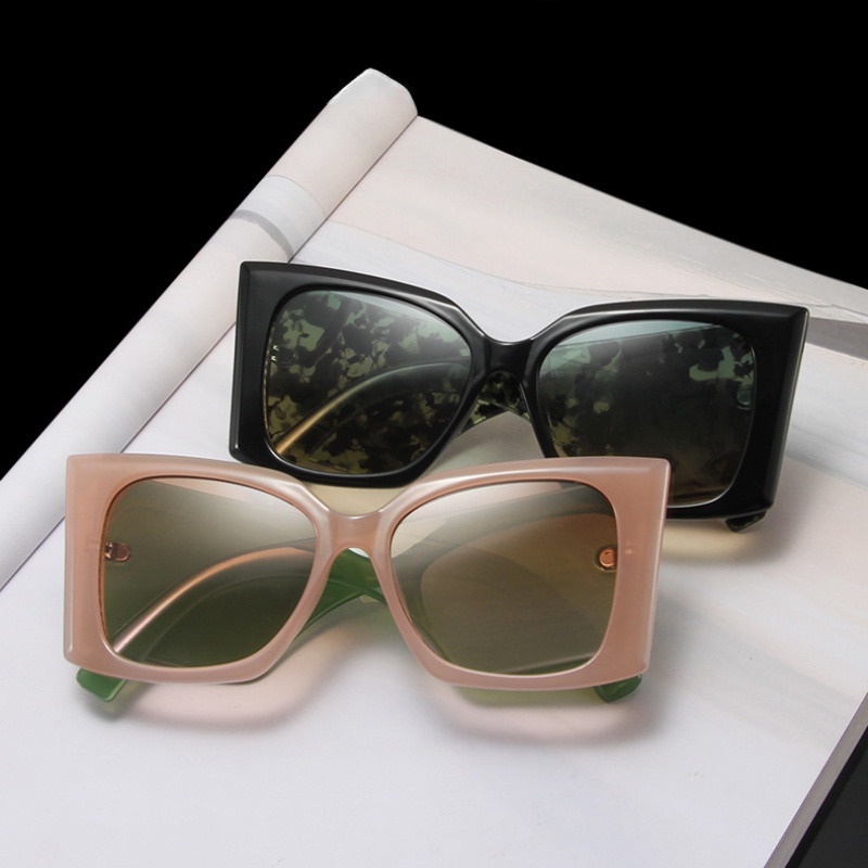 (YUZHU) Western Fashion Oversized Frame Sunglasses Untuk Wanita Cyberpunk Hip Hop Lebar Temple Sunglasses