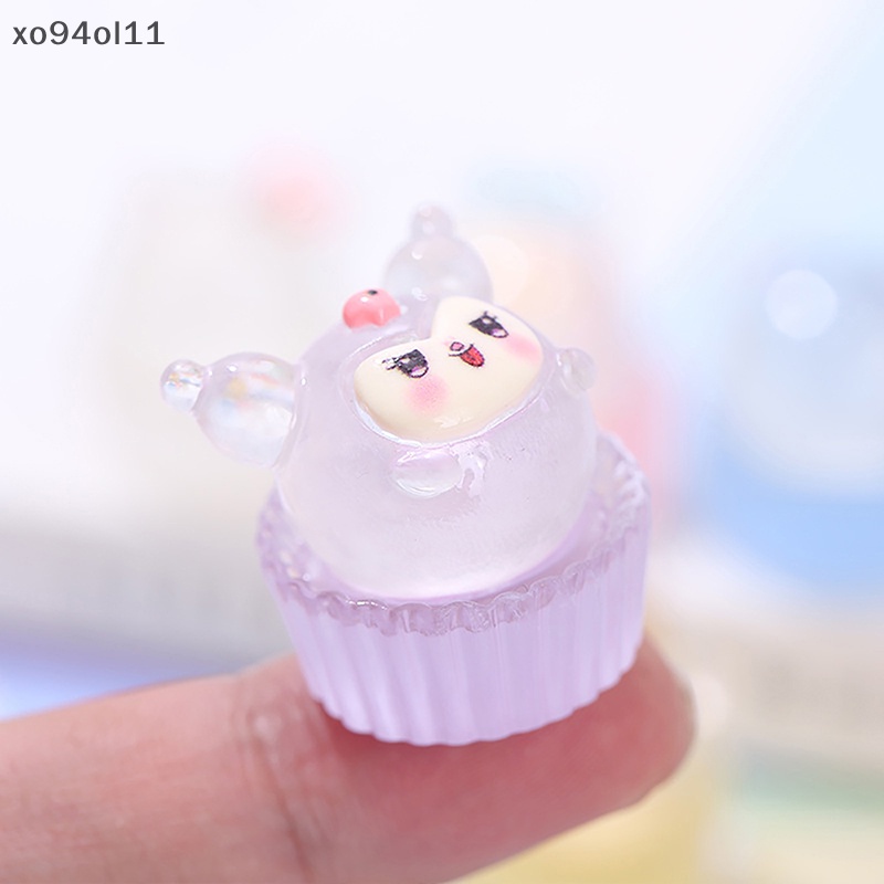 Xo 2 Pcs Bercahaya Sanrio Puff Kue Ornamen Mini Kartun HelloKitty Kuromi Boneka Lanskap Mikro Rumah Boneka Miniatur Mainan OL