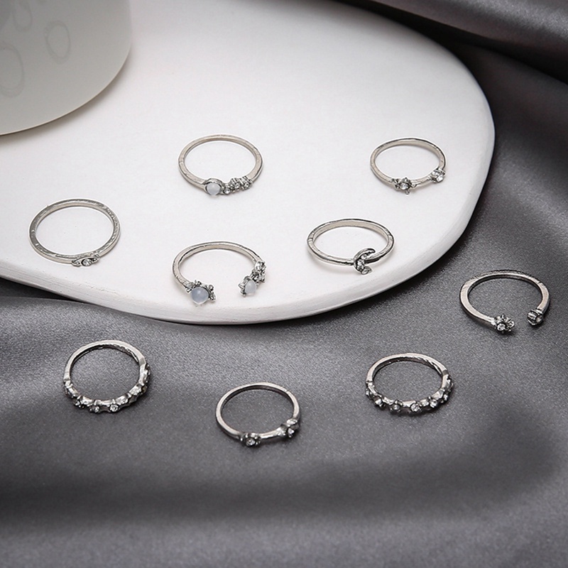 [Ready Stock]9pcs /Set Fashion Perempuan Cincin Sederhana Geometris Jantung Memutar Emas Cincin Set Wanita Berlian Imitasi Cincin Pesta Pernikahan Perhiasan Aksesoris