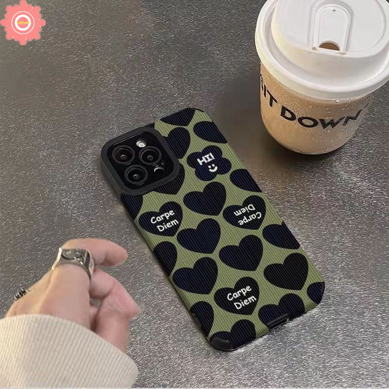 Casing Ponsel Bunga Kotak-Kotak Retro Kompatibel Untuk IPhone XR X XS Max11 13 14 12 Pro Max 8 7 Plus Kulit Mewah Silikon Lembut Hitam Cinta Hati Carpe Diem Tekstur Stiker Cover