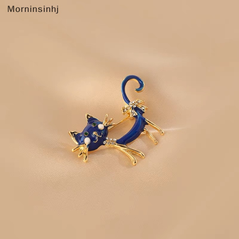 Mornin Bros Berlian Imitasi Kucing Lucu Gaya Korea Untuk Wanita Warna Biru Hewan Brooch Pin Fashion Kristal Korsase Aksesoris Pakaian id