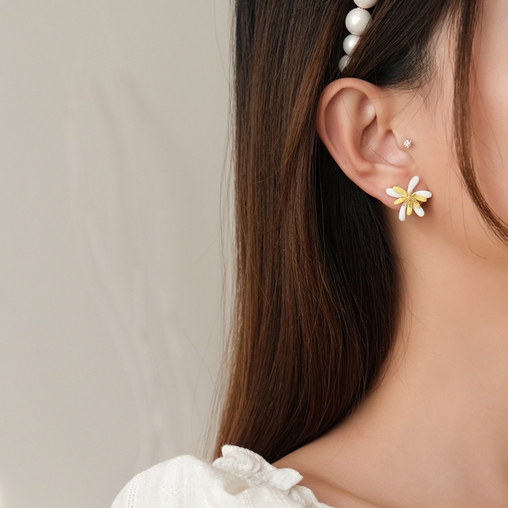 Deartiara Anting Bunga Daisy Kuning Putih Anting Kecil Dan Indah Prancis Anting2023 Baru Anting Premium Trendi