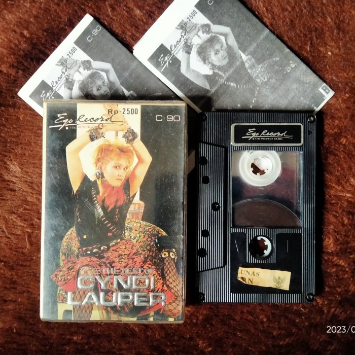 KASET THE BEST OF CYNDI LAUPER EGO RECORDS