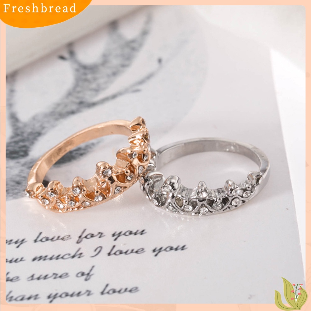 &lt; Freshbread &gt; Wanita Fashion Berlian Imitasi Bertatahkan Hollow Mahkota Jari Cincin Hadiah Perhiasan Pernikahan