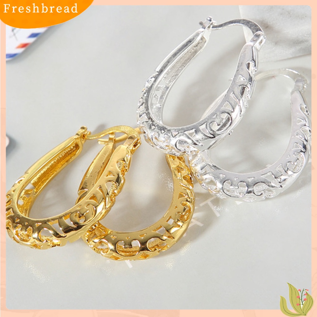 &lt; Freshbread &gt; 1pasang Anting Hoop Wanita Bulat Berongga Keluar Bunga Perhiasan Anting Geometris Berlebihan Untuk Pernikahan