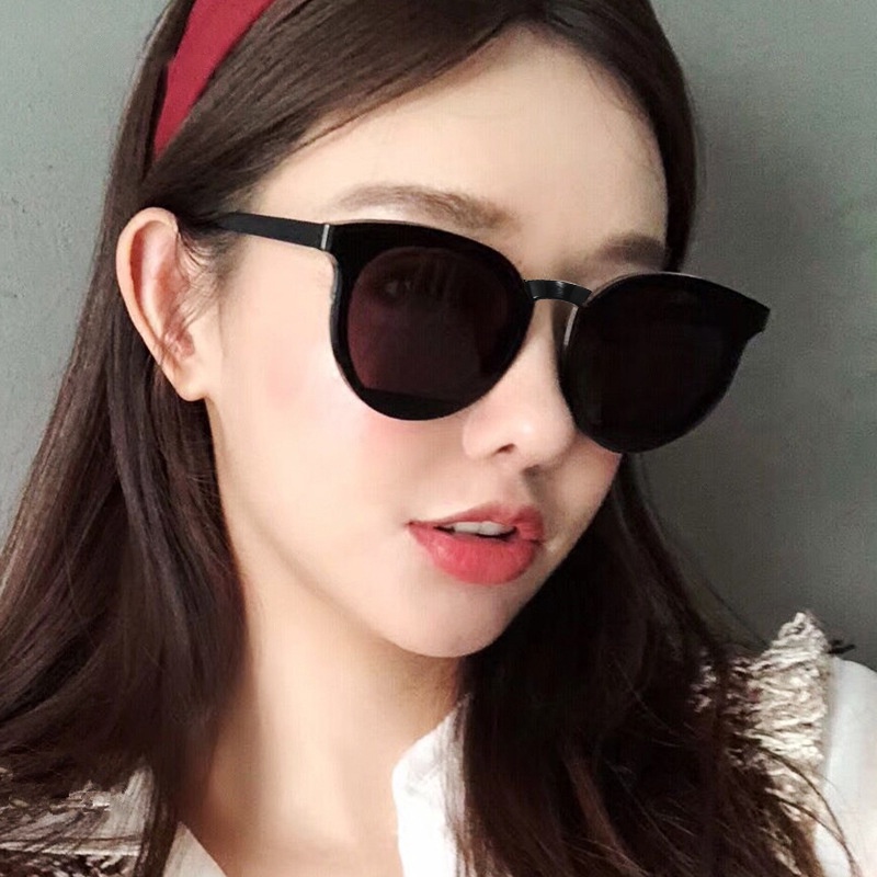 (YUZHU) Kacamata Hitam Bingkai Bulat Fashion Korea Untuk Wanita Retro Fashion Oversized Frame Candy Color Sunglasses