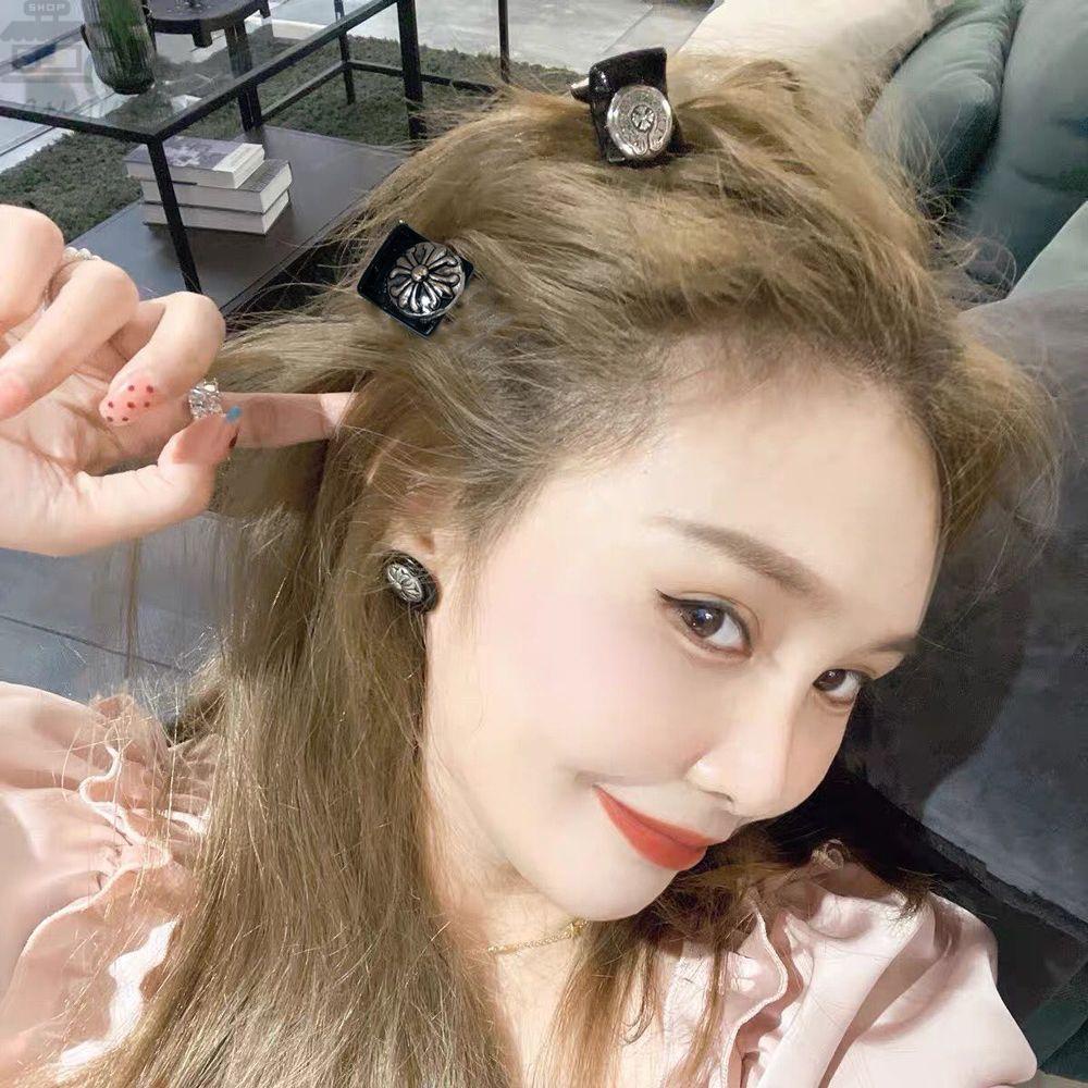 Agustina Wanita Cakar Rambut Hiasan Kepala Manis Untuk Gadis Huruf C Temperamen Zirkon Kristal Hiu Klip