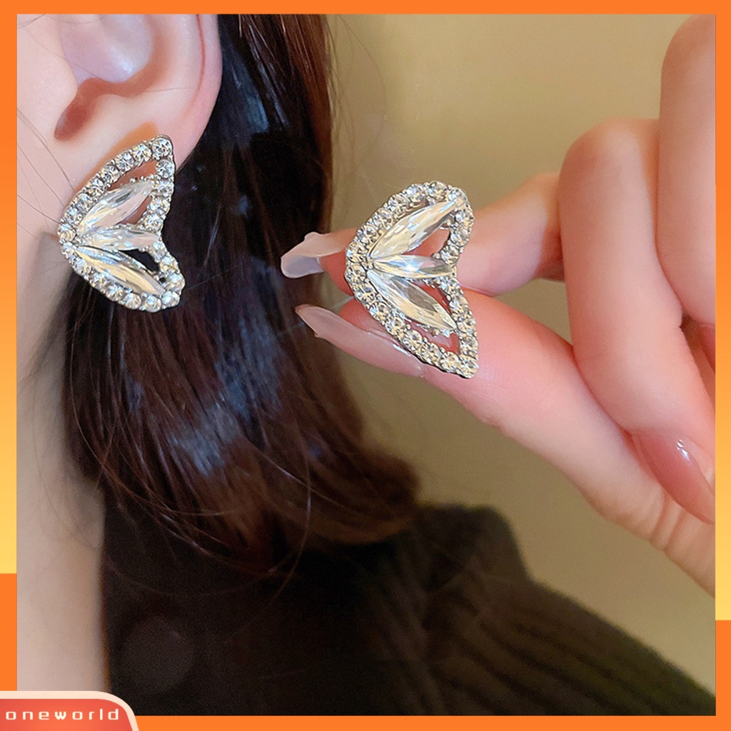 [EONE] 1pasang Ear Studs Kristal Imitasi Elegan Hypoallergenic Bling Berlian Imitasi Kupu-Kupu Sayap Wanita Anting Fashion Perhiasan