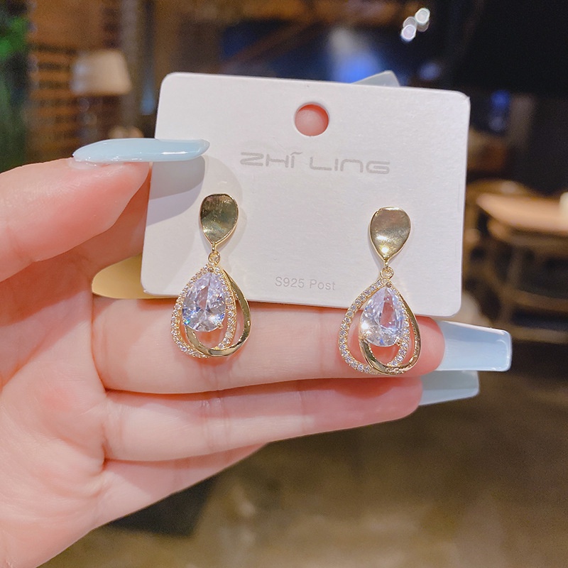 Anting Berlian Imitasi Logam Jarum Silver Untuk Wanita Anting Dongmen Korea