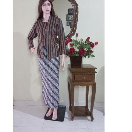 Lurik ゝ kebaya kutubaru Lurik panjang atau pendek ㊗
