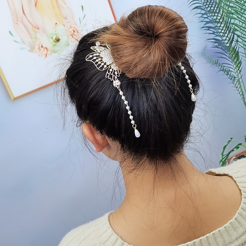 Elegan Indah Kupu-Kupu Berlian Imitasi Mutiara Imitasi Rumbai Rambut Cakar Klip Wanita Gadis Temperamen Ponytail Bun Gesper Jepit Rambut Aksesoris Rambut