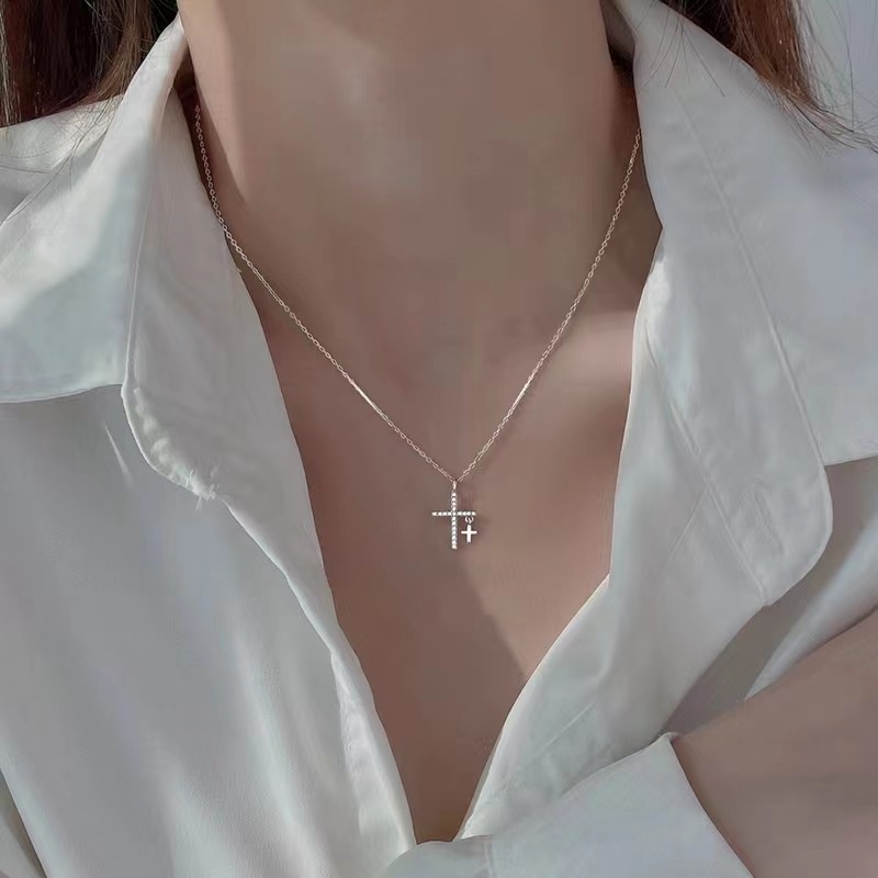 Wanita Cahaya Mewah Zirkon Salib Liontin Kalung Wanita Vintage Elegan Kristal Klavikula Rantai Kalung Gadis Korea Fashion Choker Necklace Populer Perhiasan Aksesoris