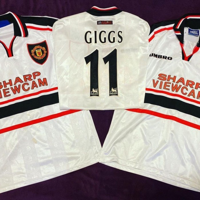 BAJU BOLA JERSEY BOLA BAJU FUTSAL JERSEY FUTSAL JERSEY SEPAK BOLA BAJU OLAHRAGA  BAJU BOLA JERSEY MU