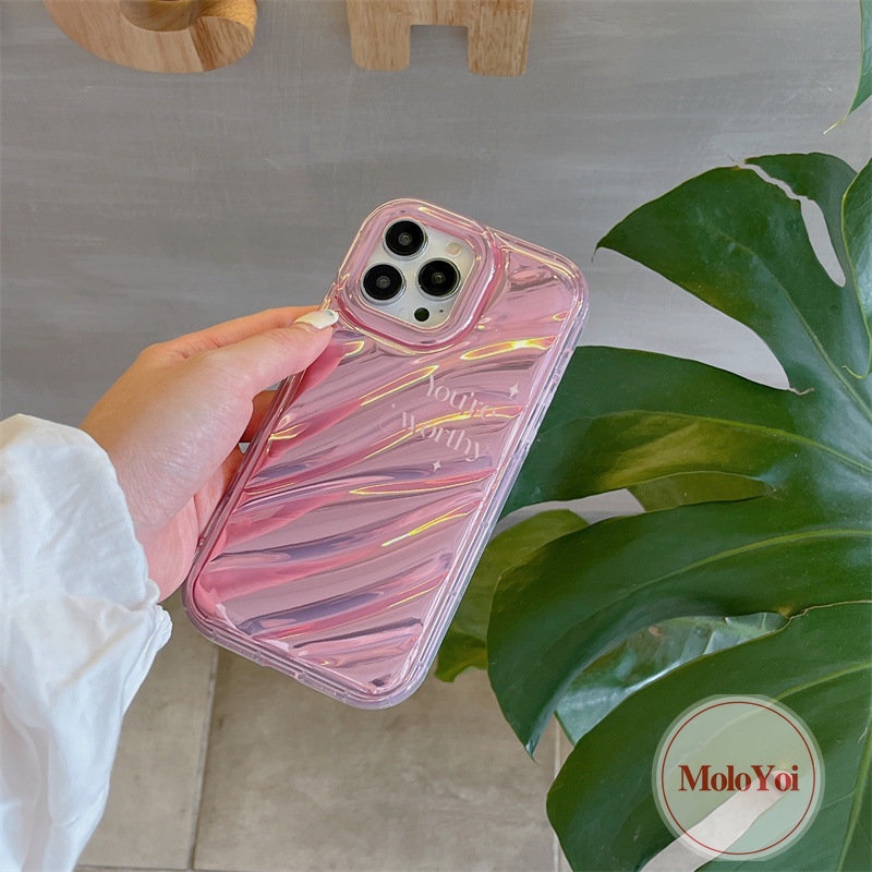 IPHONE Fantasy Pearl Shell 3D Stereo Kerut Kreatif Simple Letter Case Kompatibel Untuk Iphone11 14 13 12 Pro MAX XR XS X MAX 7 6S 8 6 Plus 7Plus SE 2020kartu Laser Mewah Soft Cover