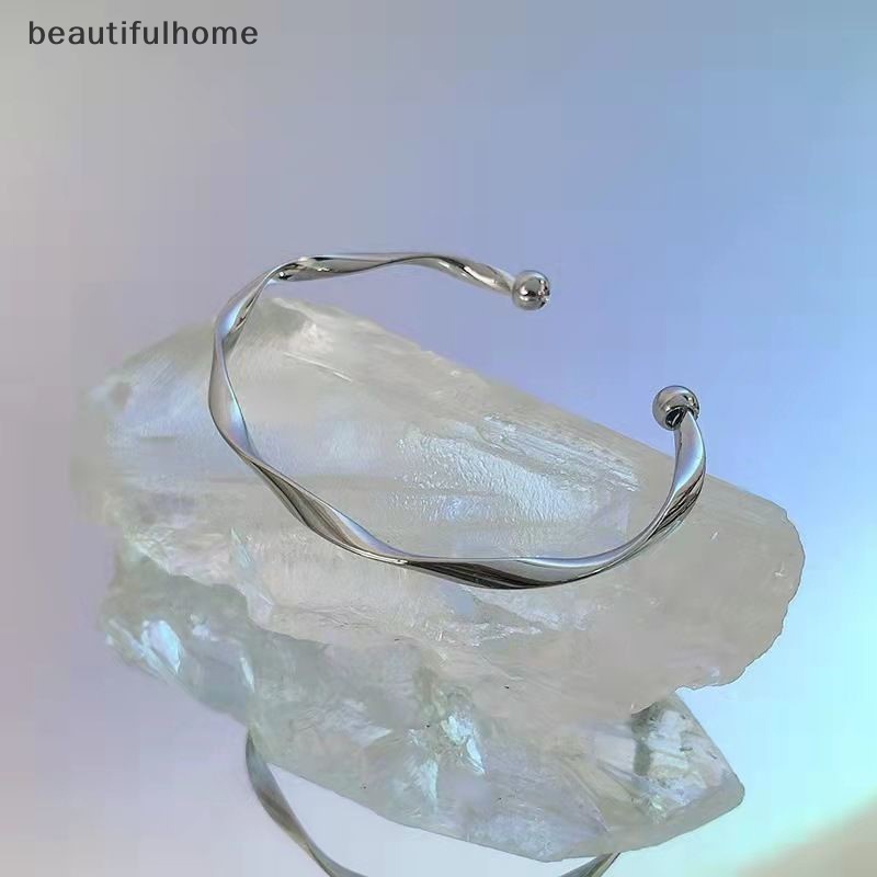 {beautifulhome} Gelang Perempuan Mobius Cincin Gelang Ins Cahaya Niche Desain Bestie Gelang Angin Dingin Perhiasan Hadiah.