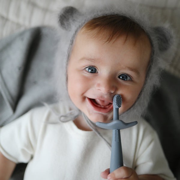 MUSHIE FLOWER TRAINING TOOTHBRUSH  Sikat Gigi Anak Bay