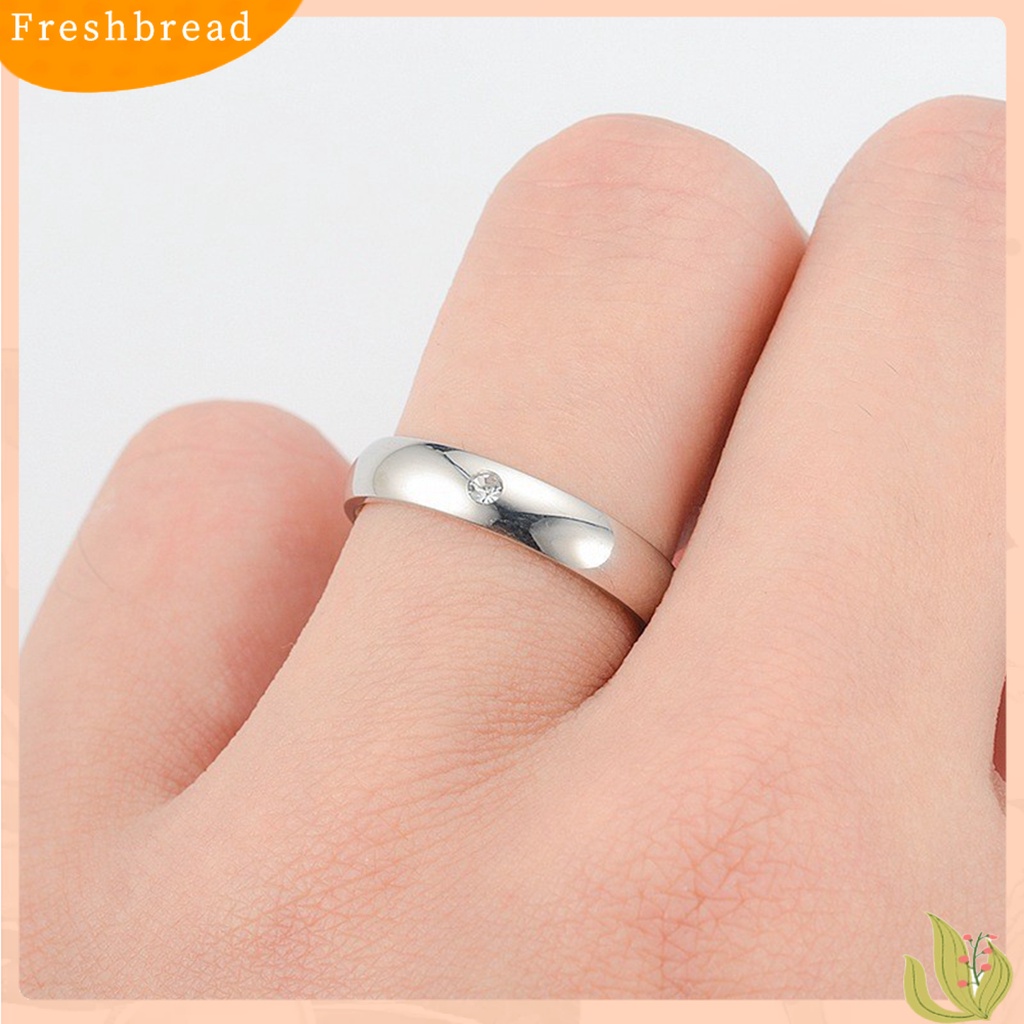 &lt; Freshbread &gt; Wanita Cincin Glossy Geometris Poles Permukaan Electroplating Tidak Luntur Wanita Berlian Imitasi Bertatahkan Pernikahan Cincin Pertunangan Band Hadiah Perhiasan Aksesoris