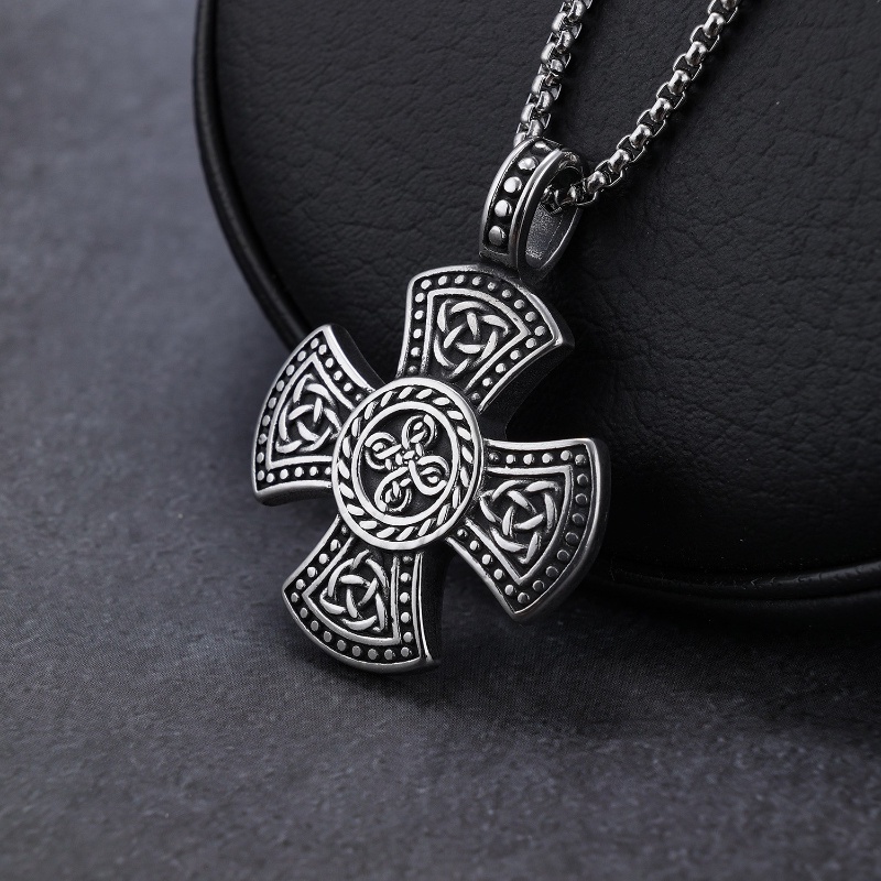 [Z H Perhiasan] Vintage Hip-hop Celtic Cross Liontin Pria Fashion Stainless Steel Kalung Punk Pesta Perhiasan Aksesoris