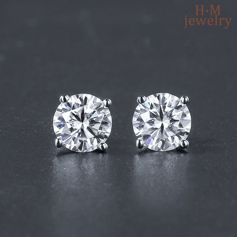 Platinum Ear Stud Wanita Hias Moissanite Simple