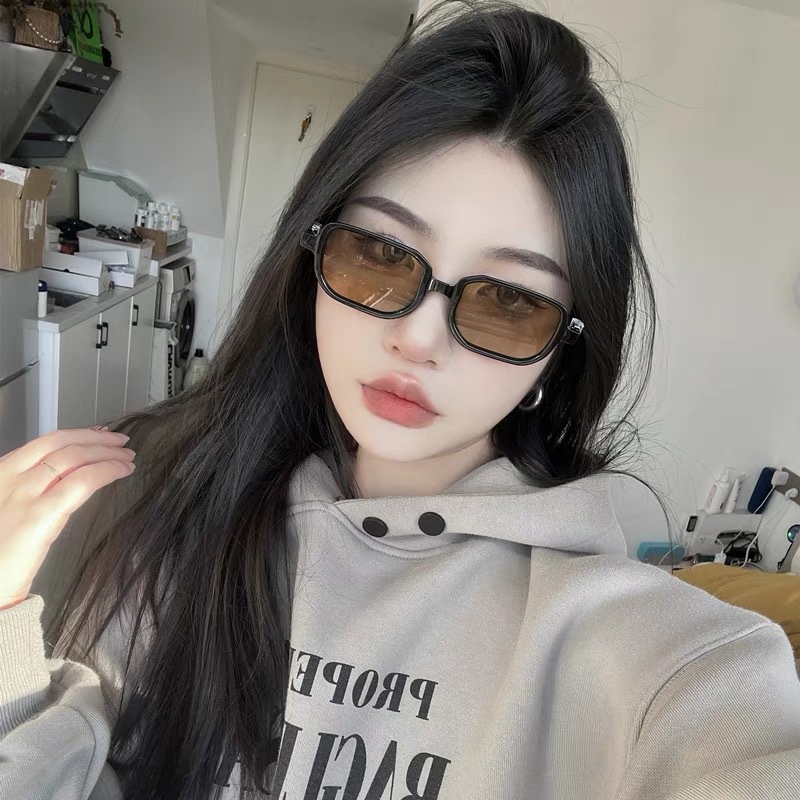 (YUZHU) Korean Fashion Small Square Frame Anti UV Sunglasses INS Style Candy Color Ocean Piece Sunglasses