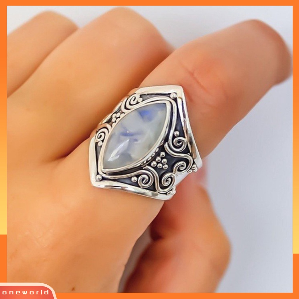 [EONE] Pola Unik Punk Retro Cincin Good-looking Vintage Besar Oval Faux Moonstone Ring Aksesoris Perhiasan