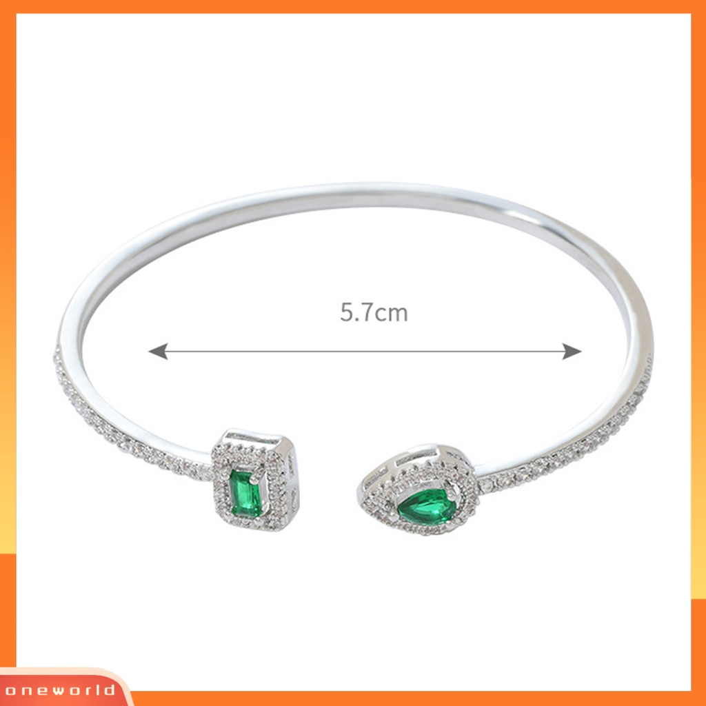 [EONE] Wanita Bangle Pembukaan Adjustable Faux Emerald Elegan Hypoallergenic Berlian Imitasi Tertanam Perempuan Bangle Fashion Perhiasan