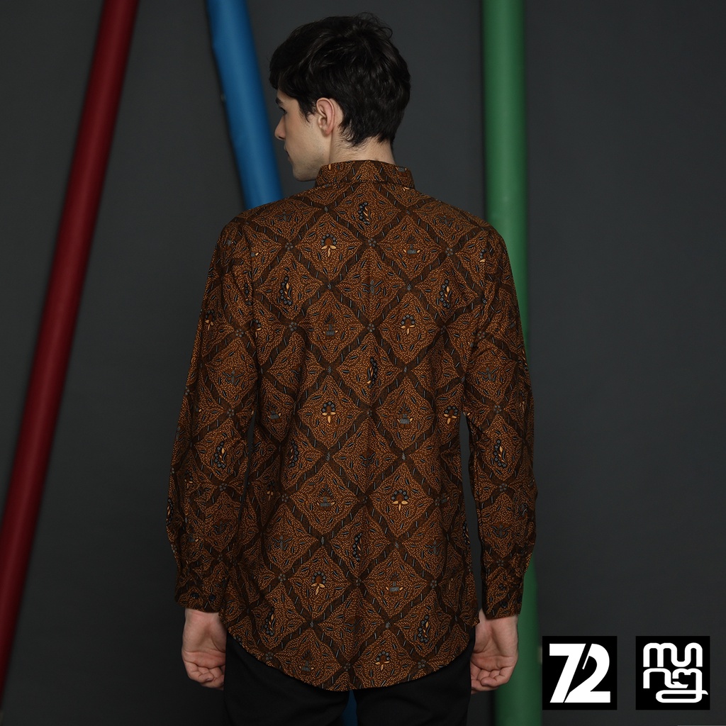 KEMEJA BATIK PRIA Premium Lengan Panjang Lawasan Jogja Solo Sogan Truntum Gurdo Coklat 723558 Cap 72 - Baju Kemeja Atasan Pakaian Setelan Batik Pria Cowok Laki Laki Remaja Keluarga Kantor Lengan Panjang Modern Slimfit Slim Fit Premium Kekinian