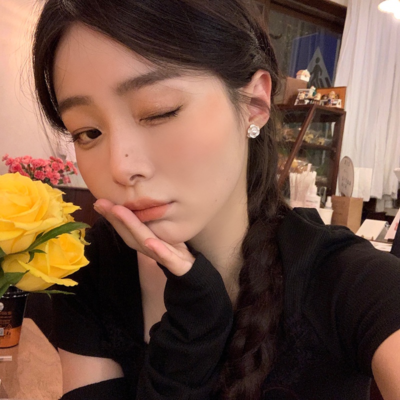 Ifyou Anting Tusuk Camellia Putih Elegan Pearl Mutiara Untuk Aksesoris Perhiasan Wanita