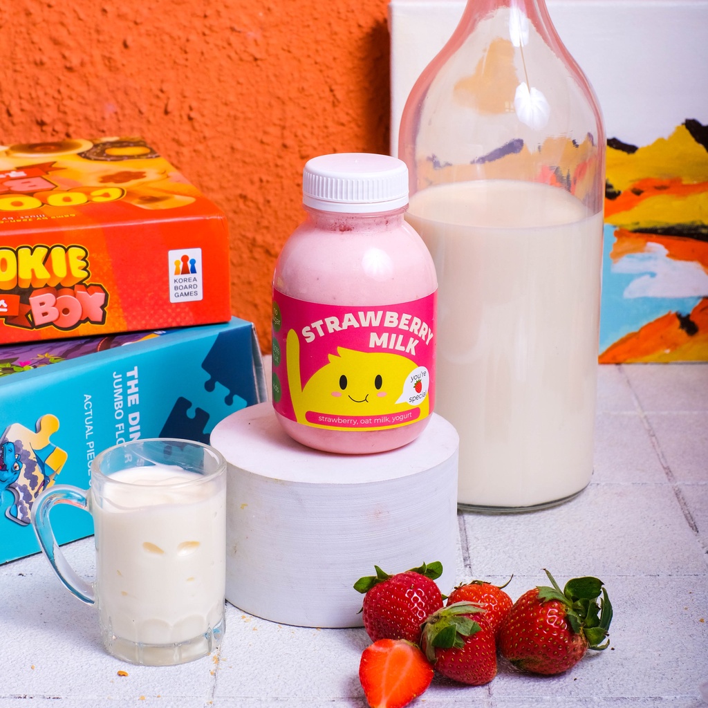 

Strawberry Milk Kids Juice ABOVE Indonesia (250ml)