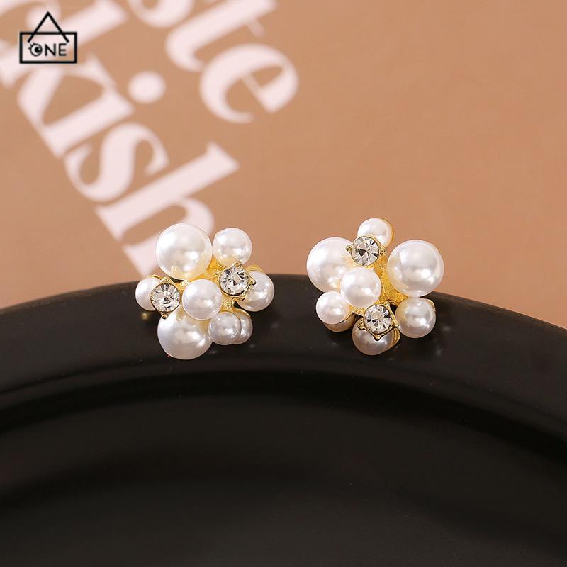 COD❤️Anting Mutiara Fashion Design Sense Berlian Imitasi  Anti Alergi Anting Perak-A.one