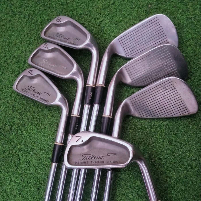 Stick Golf Iron Set Titleist DTR