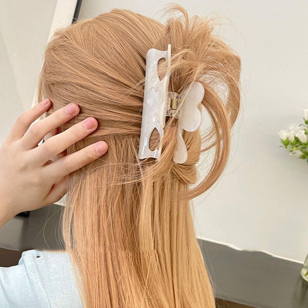 AUGUSTINA Love Heart Hair Claw Temperamen Geometris Kreatif Untuk Gadis Asam Asetat Hiu Klip Hiasan Kepala Besar Untuk Wanita Women Hair Clip