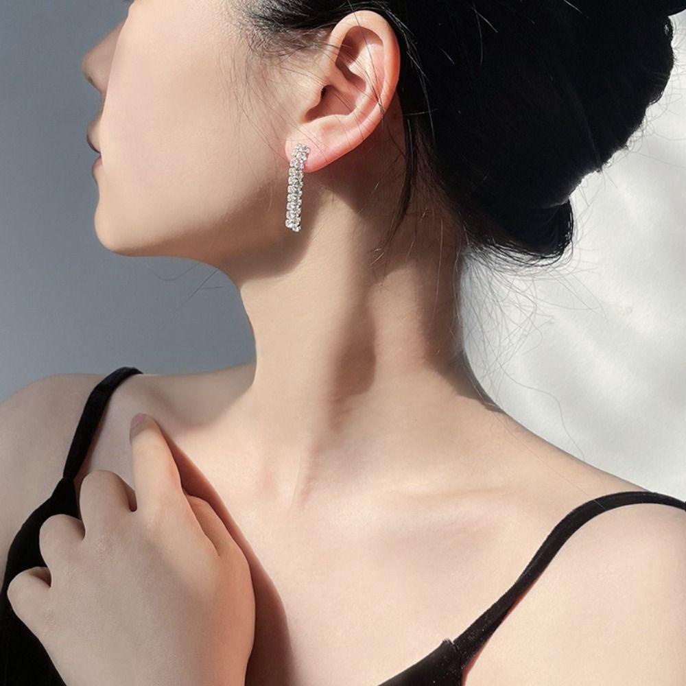 Fishstick Kristal Set Perhiasan Hadiah Pesta Elegan Rumbai Zirkon Mengkilap Sederhana Wanita Kalung