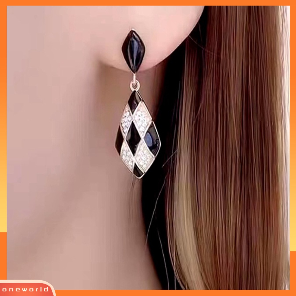 [WOD] 1pasang Anting Wanita Warna Kontras Bentuk Belah Ketupat Berlian Imitasi Anti Alergi Drop Earrings Untuk Hadiah