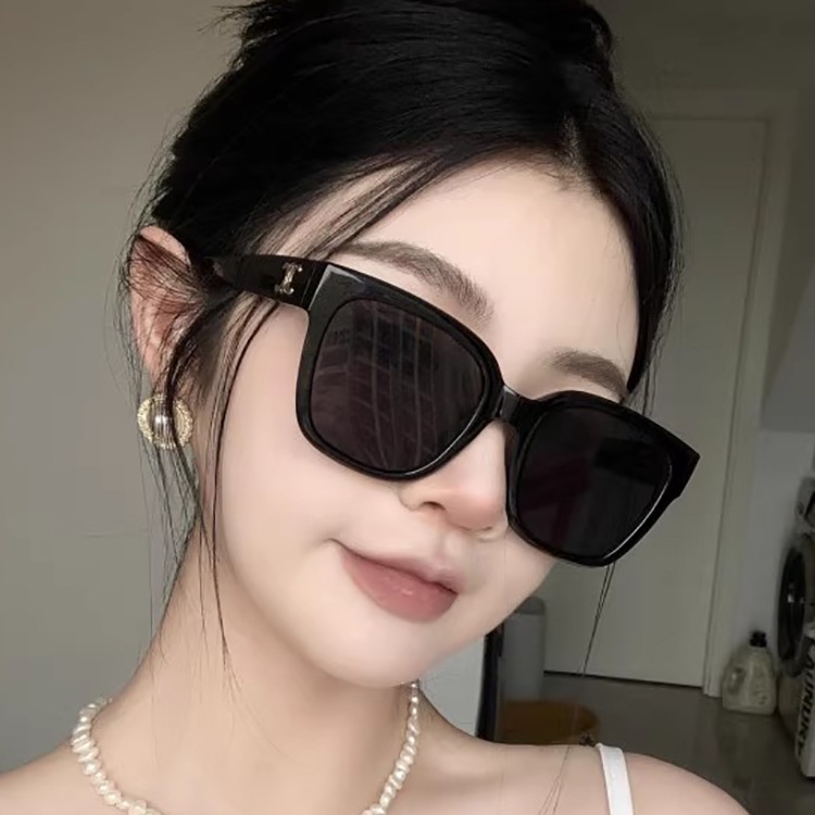 Kacamata Bingkai Persegi Besar Sexy Warna-Warni Unisex Vintage Pria Wanita Merek Terkenal Desainer Fashion Mengemudi Memancing Sunglass