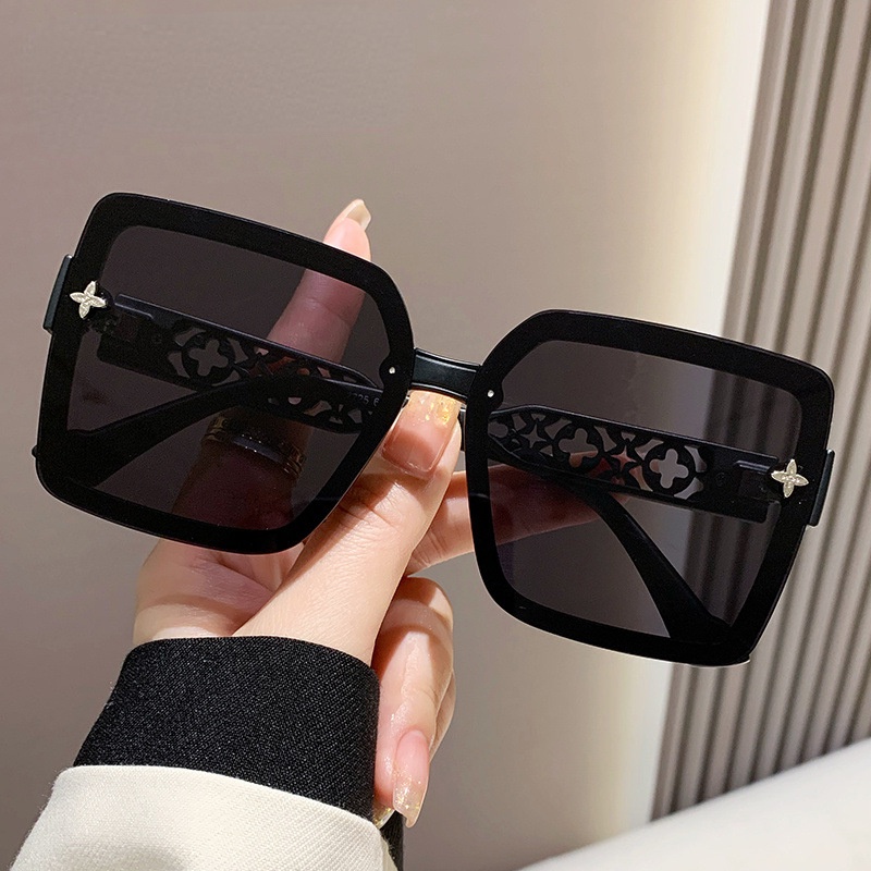 Fashion Square Aesthetic Shades Sunglasses Untuk Wanita/Men Metal Frame Sunglasses Eyewear