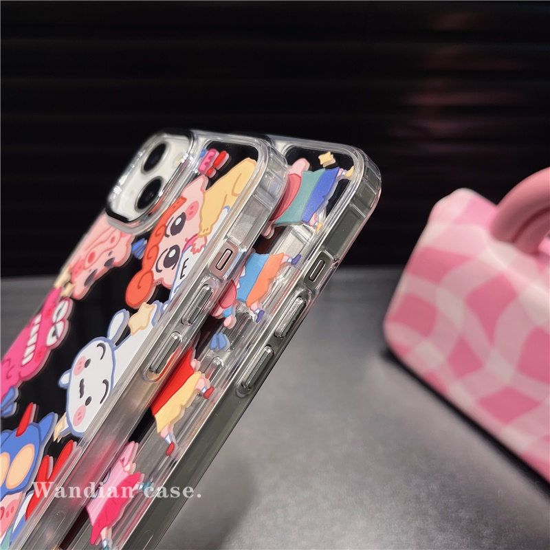 Ins Crayon Shin-Chan Pola Cocok Untuk iPhone 14 Pro Max iPhone Phone Case Permukaan Cermin Kamera Perlindungan Shockproof Kuat Kompatibel Dengan iPhone 13 13pro 13prm iPhone 11 7Plus 8Plus Xr XS 12 Pro Max Casing Ponsel