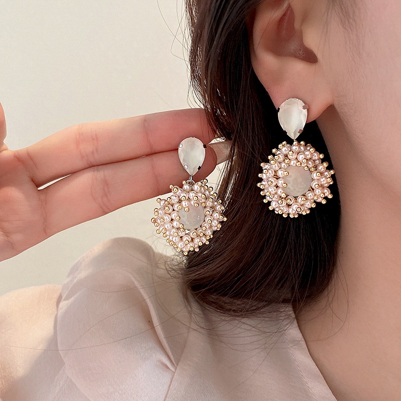 Anting Bunga Berlian Hias Mutiara Imitasi Modis Anting Gaya Manis Perempuan