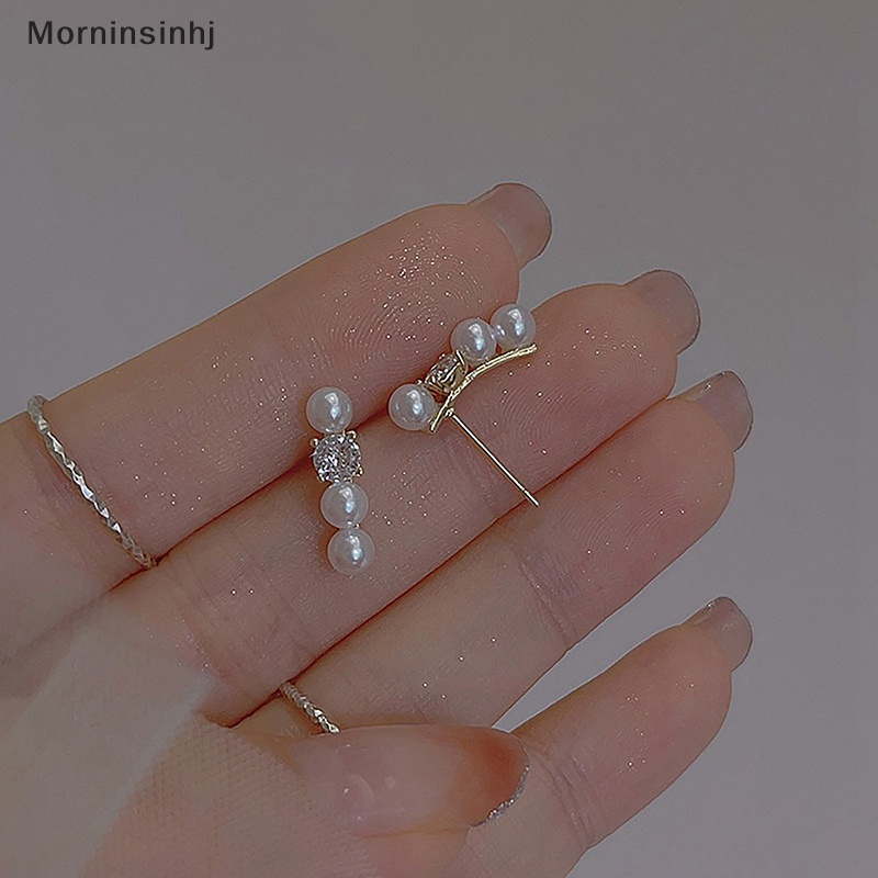 Mornin 1pasang Anting Tusuk Mutiara Zirkon Ringan Vintage Telinga Untuk Wanita Gaya Korea Fashion Ear Stud Pesta Perhiasan Natal id