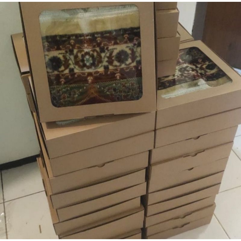 

box hampers/boxs hadiah mika