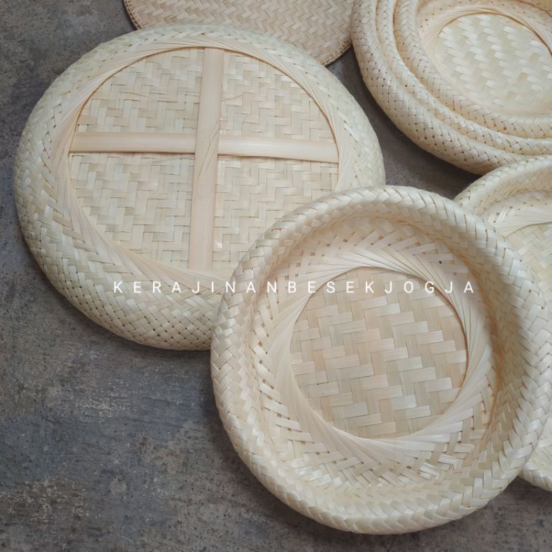 

BESSELLER PARSEL HANTARAN TELUR /parsel bambu/parsel Jogja/parsel hantaran/seserahan/besekan/besek bambu