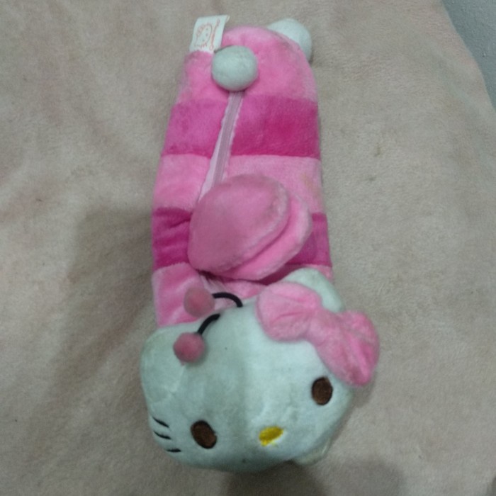

tempat pensil hello kitty