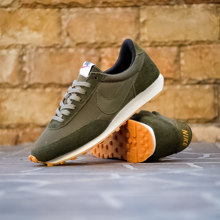SEPATU NIKE DAYBREAK ORIGINAL OLIVE GREEN SOL GUM TERMURAH - 40