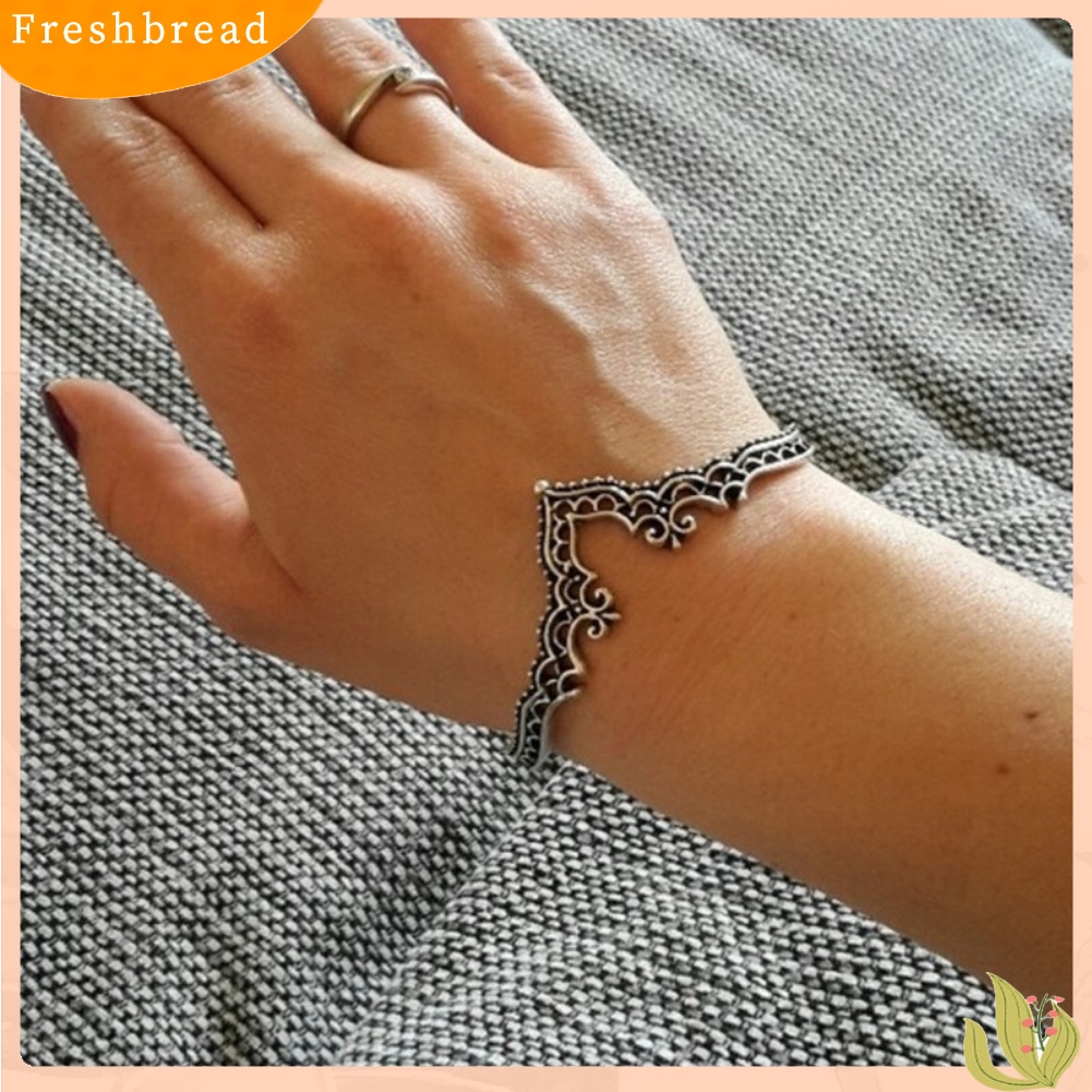 &lt; Freshbread &gt; Vintage Wanita Ukir Berongga Mahkota Pembukaan Gelang Bangle Adjustable Perhiasan