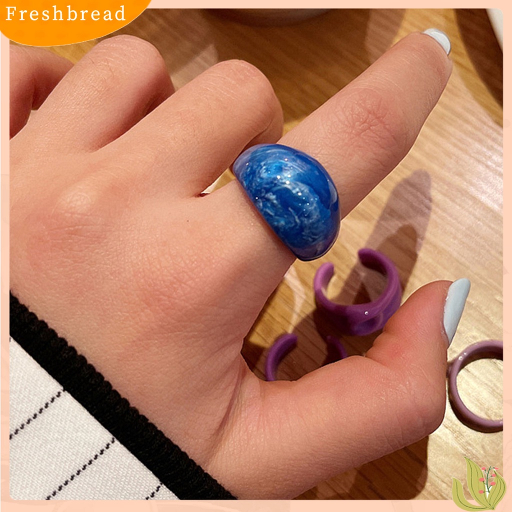 &lt; Freshbread &gt; Wanita Dicat Tangan Stackable Resin Geometris Tidak Teratur Cincin Pembukaan Warna Permen Untuk Tanggal