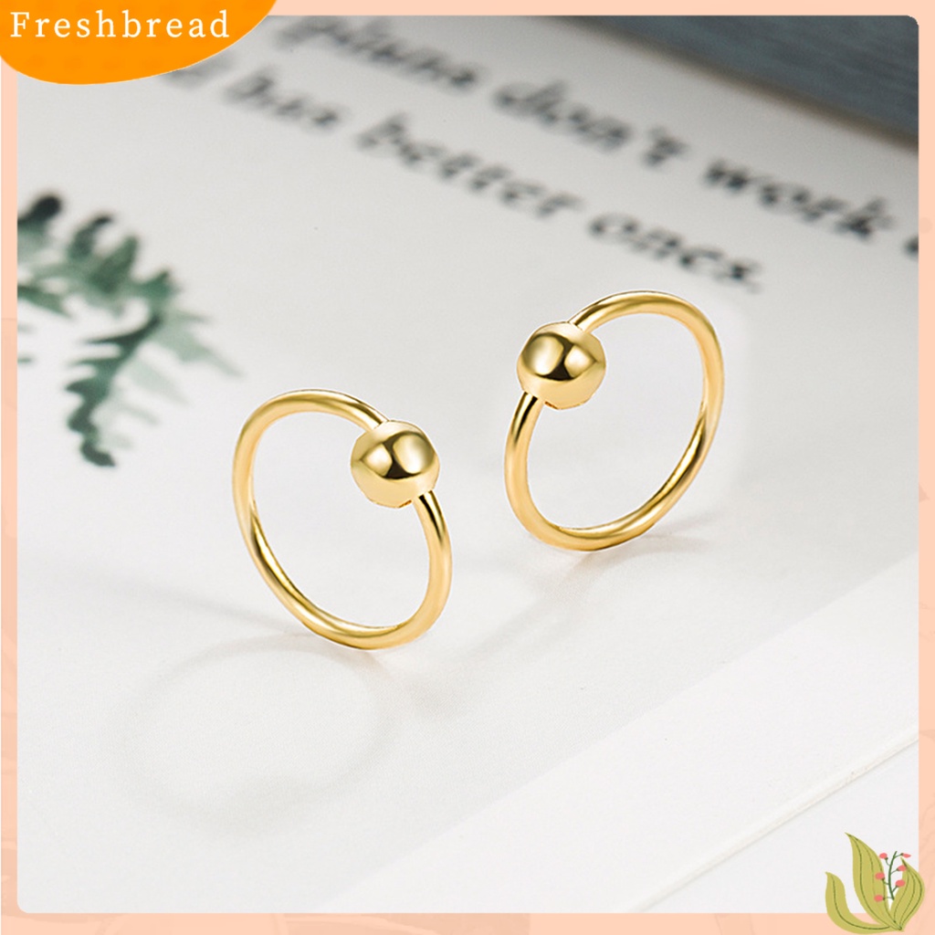 &lt; Freshbread &gt; 2Pcs Ear Studs Circle Round Ball Perhiasan Berongga Keluar Anting Hoop Geometris Untuk Pakaian Sehari-Hari