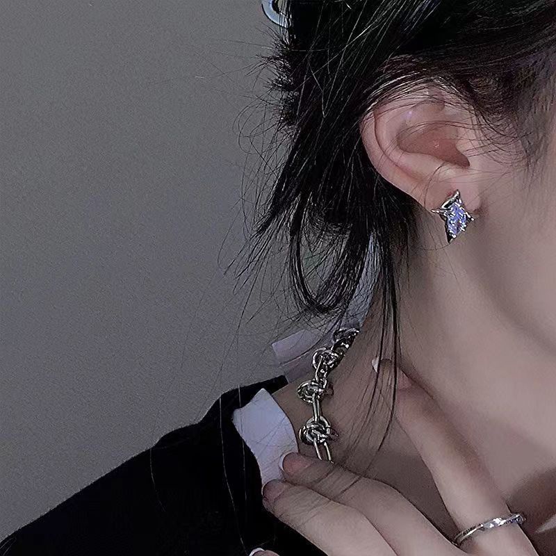 Anting Tusuk Geometri Bahan Alloy Zircon Fashion Untuk Wanita