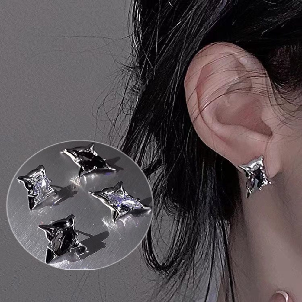 Korea Fashion Anting Perempuan Zirkon Tidak Teratur Hip Hop Anting Temperamen Dewi Anting Anti Karat Perhiasan Hati Manis