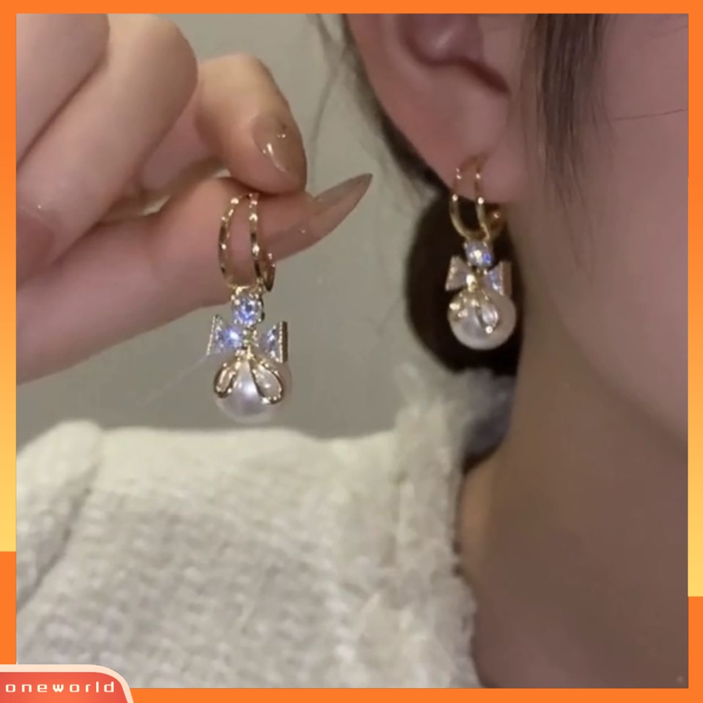 [EONE] 1pasang Wanita Drop Earrings Bow-knot Shiny Rhinestone Mewah Simetris Stainless Ear Dekorasi Tepi Halus Mutiara Imitasi Lady Huggie Earrings Jewelry