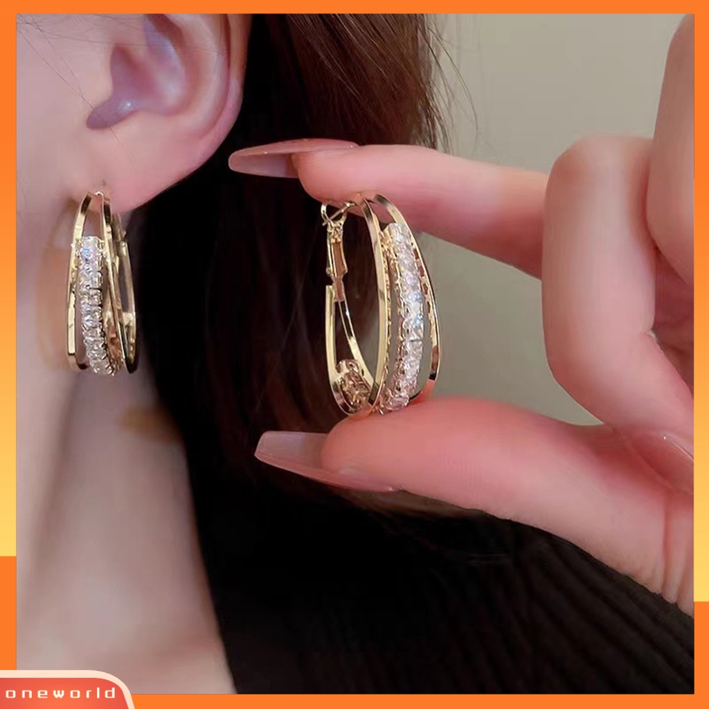 [EONE] 1pasang Anting Hoop Double-Layered Cubic Zirconia Geometris Berlebihan Kepribadian Berdandan Temperamen Berlapis Lingkaran Besar Anting Perhiasan Aksesoris